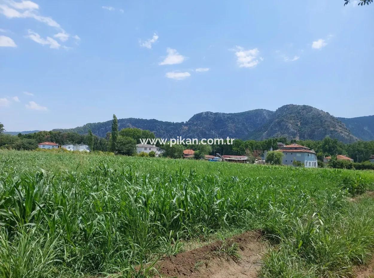 680M2 Schnäppchengrundstück, Das Sich Für Investitionen Eignet, Zum Verkauf An Der Grenze Von Dalyan In Ortaca Okçular