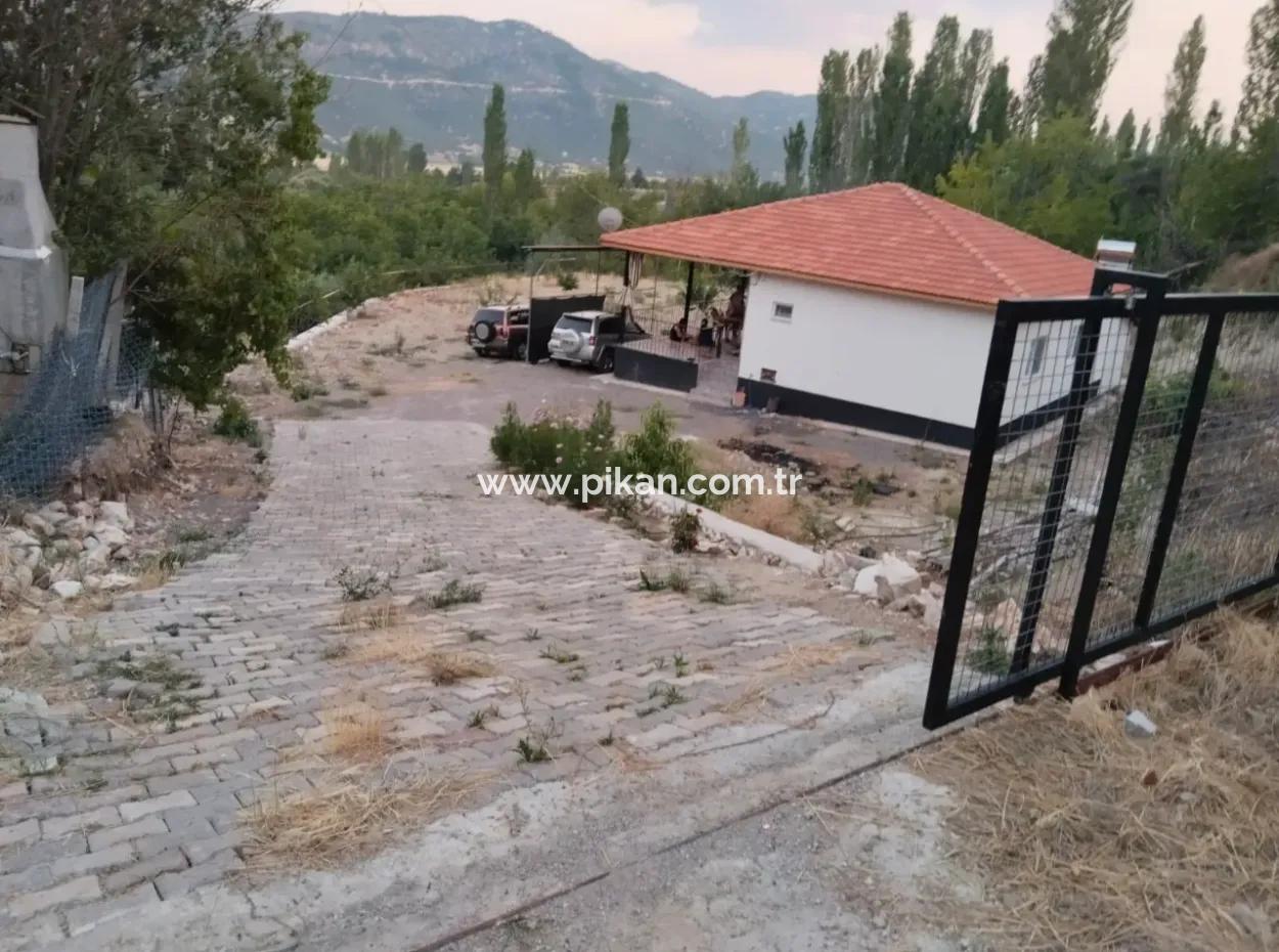 2 1 Freistehendes Schnäppchen-Neubauhaus Zum Verkauf Auf 1 700 M2 Land In Çameli Belevi.