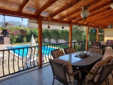 3 1 Villa Mit Pool Auf 580 M2 Freistehendem Grundstück In Dalyan, Muğla