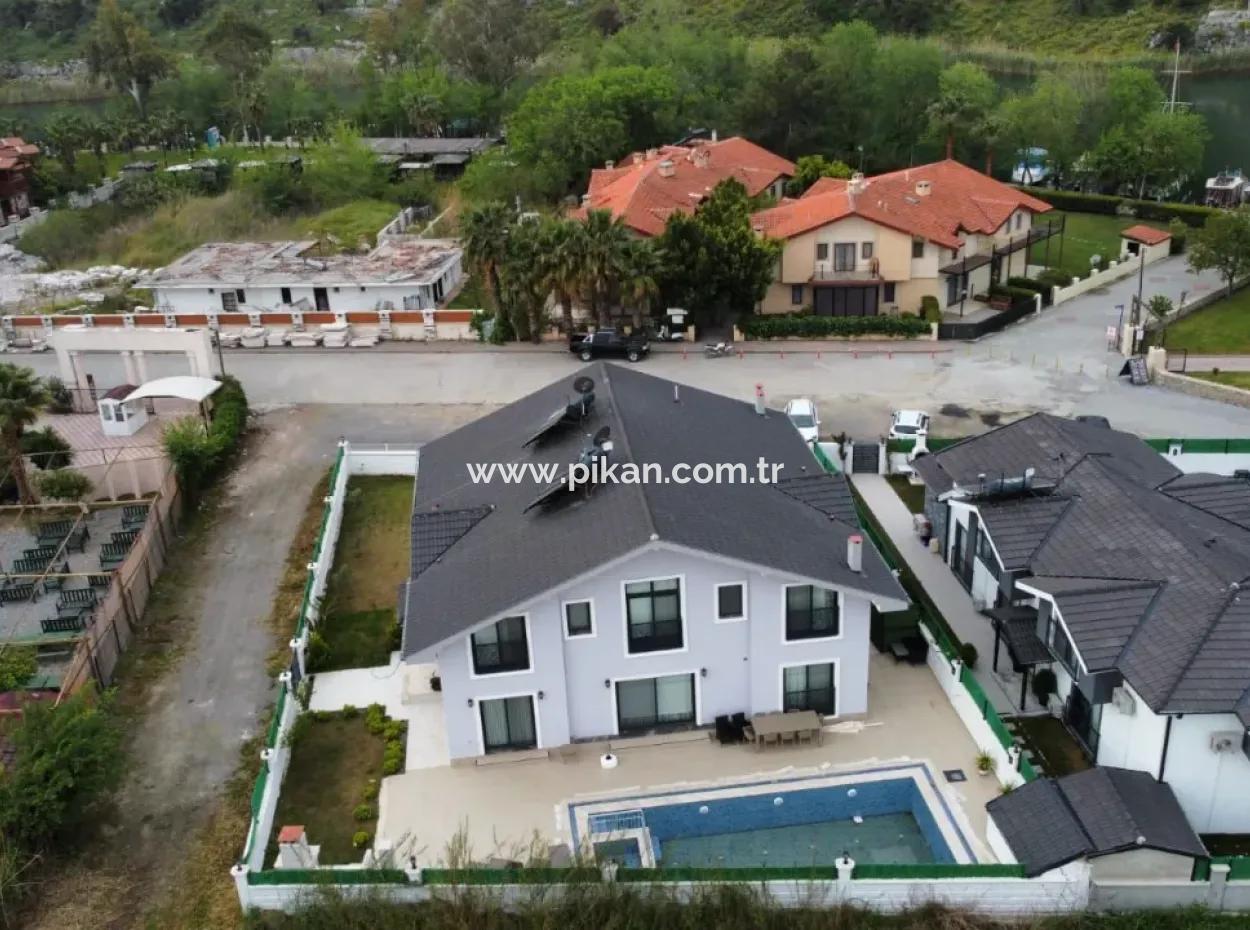 Dalyanda Detached 4 In 1 Luxury Villa With Swimming Pool For Rent Until May 1