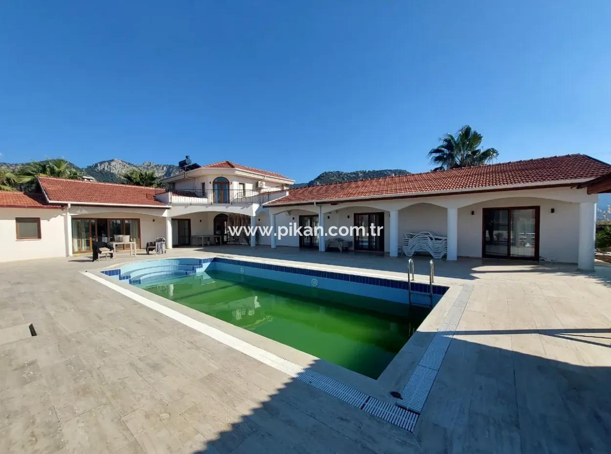 5 In 1 Luxury Villa With Swimming Pool On 6.000 M2 Land In Muğla Ortaca Dalyan For Sale