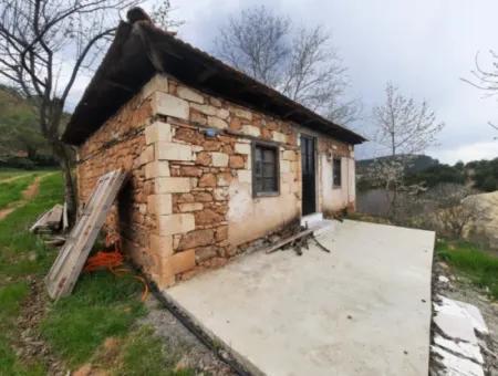 Stone Village House And 1042 M2 Detached Land For Sale On A 504 M2 Plot In Çameli, Cevizli