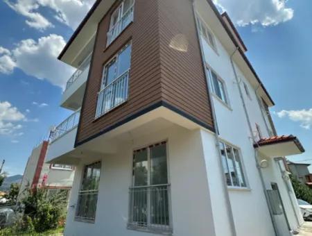 Cumhuriyetde 1+1 Bahçe Katı Sıfır Daire Satılık