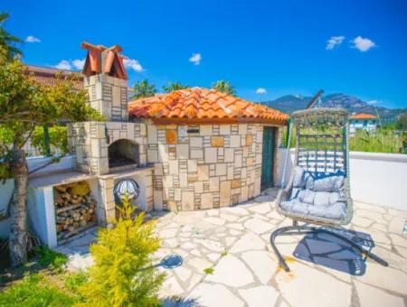 Muğla Dalyanda Satılık 566 M2 Arsada, 3+1 Müstakil Villa