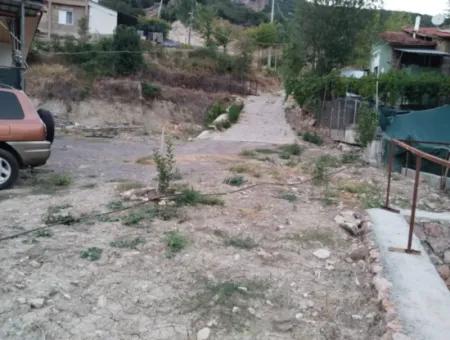 Çameli Belevinde 1 700 M2 Arazide 2+1 Müstakil Kelepir Yeni Ev Satılık.